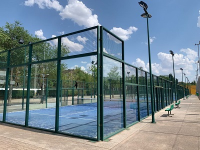 Alcalá cubrirá las pistas de pádel de Ciudad Deportiva Municipal del Val