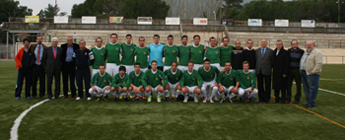 Vicente Temprado visita el campo de fútbol del Hoyo de Manzanares
